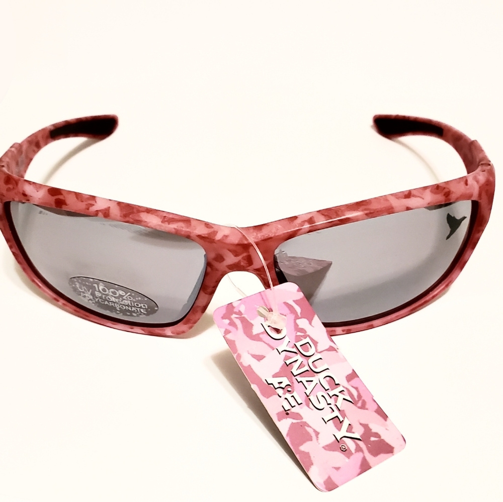 Pink Camouflage Duck Dynasty NWT A&E Sunglasses